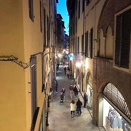 La Boheme 3* Lucca