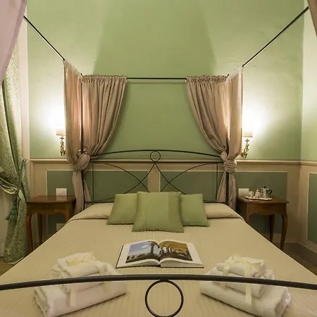 La Boheme 3* Λούκα
